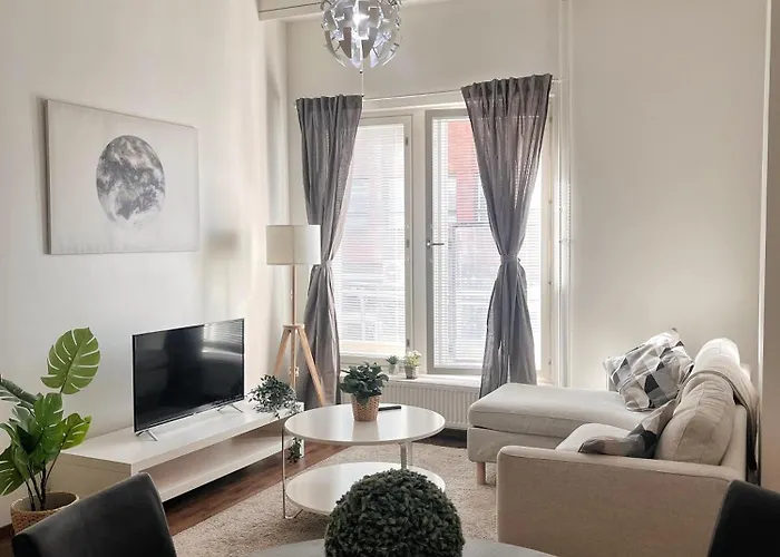 Modern One Bedroom With Sauna فانتا